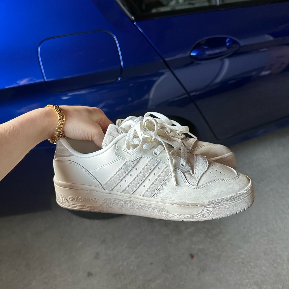 Adidas rivalry low